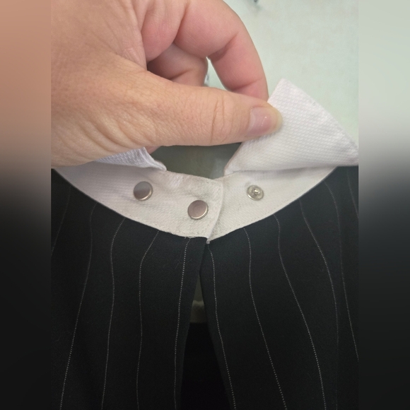 Y2K BCBGMAXARZRIA Black and White Pin Striped Auit Dress size 0 - Picture 6 of 7